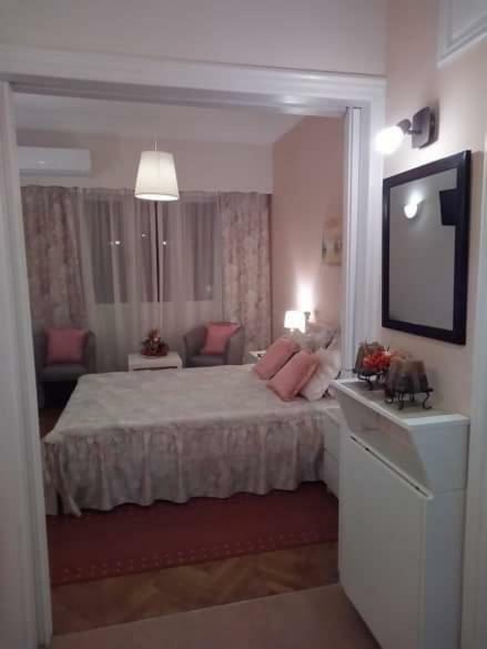Sylvia' S Apartments เอเธนส์ ภายนอก รูปภาพ