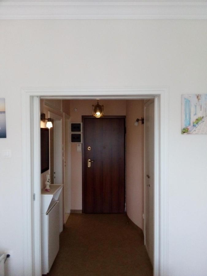 Sylvia' S Apartments เอเธนส์ ภายนอก รูปภาพ